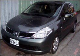 NISSAN TIIDA